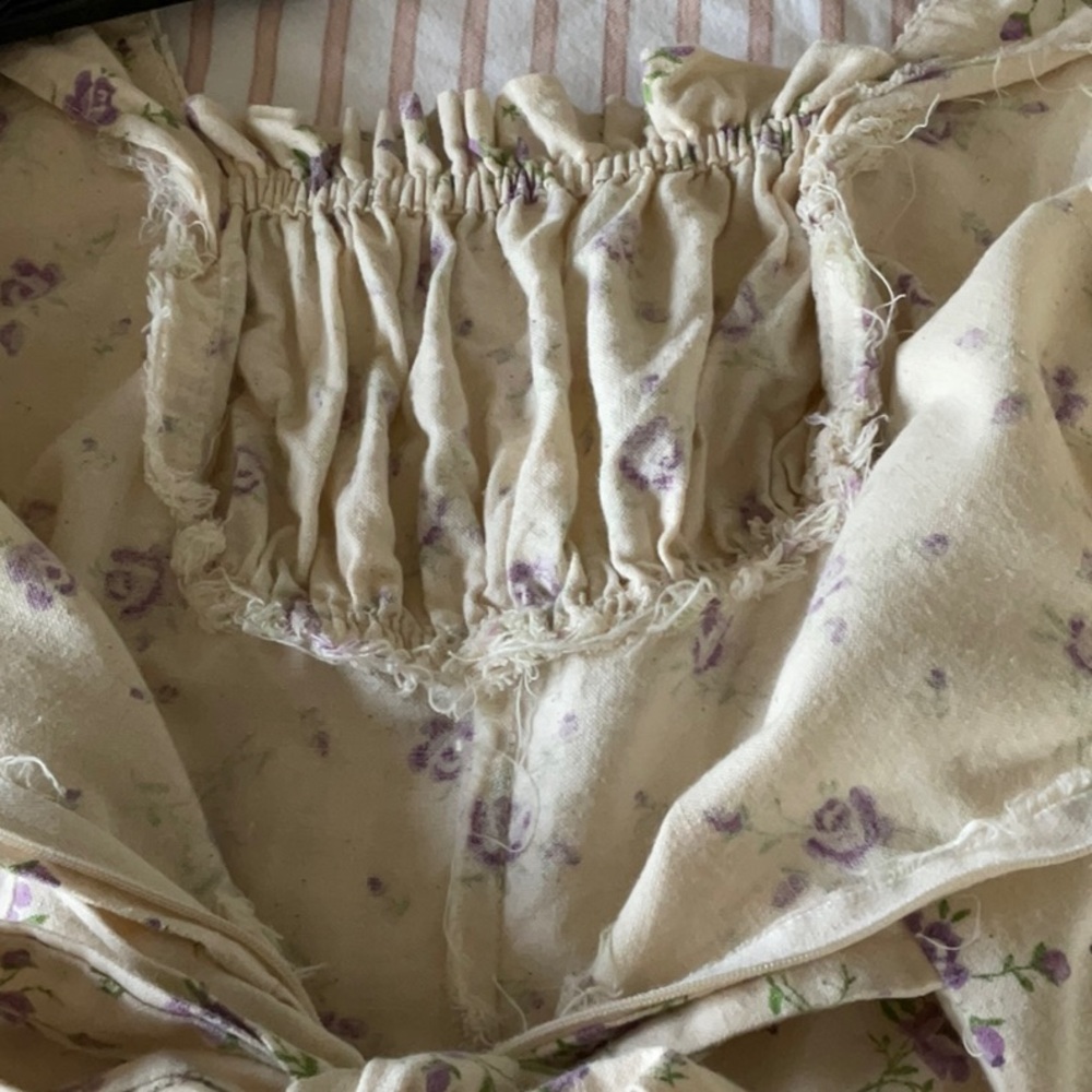 1970s long floral dress - Picture 3 of 3